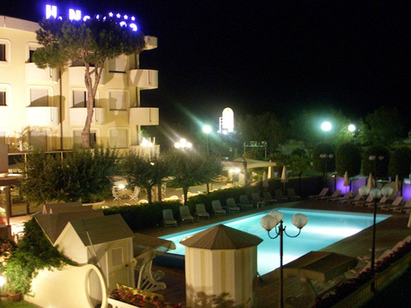 Hotel Nettuno Cervia Exteriér fotografie